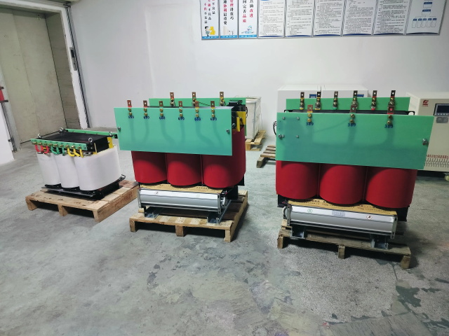 隆化KS11-1000KVA矿用变压器